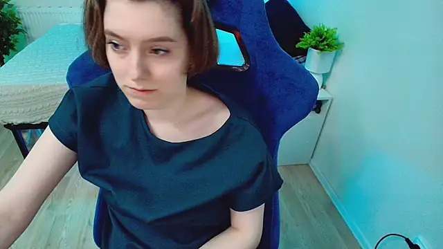 CranberryHot online show from September 27, 2025, 6:24 pm