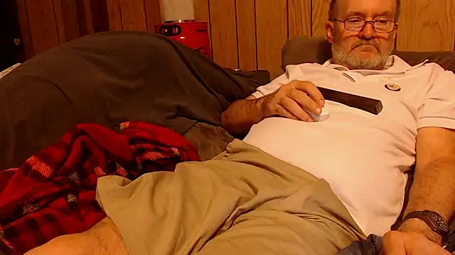 snickers1 online show from April 10, 2026, 10:31 am