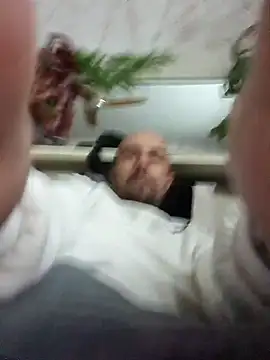 Snapshot of spidrman8 chatting on February 11, 2026, 11:37 am spidrman8 online show from February 11, 2026, 11:37 am