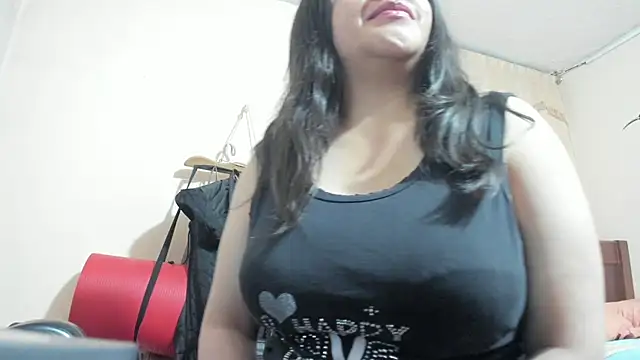 Snapshot of latinfemale chatting on January 11, 2025, 1:16 am latinfemale online show from January 11, 2025, 1:16 am