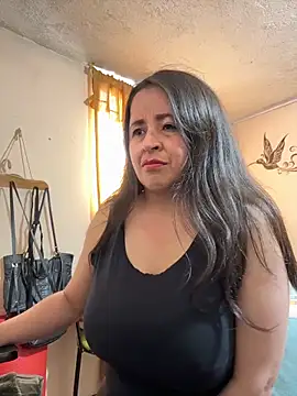 latinfemale online show from February 2, 2026, 7:56 pm