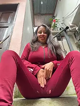 latinfemale online show from March 6, 2026, 4:25 pm