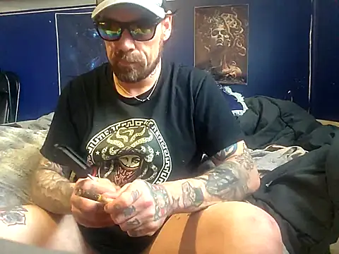 canadacockinme online show from May 9, 2026, 12:21 pm