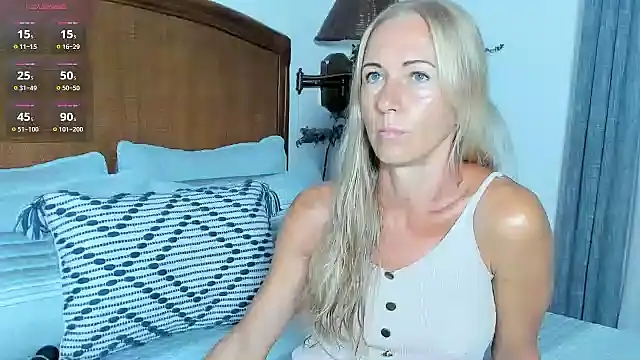 Christine 35 online show from May 18, 2026, 11:38 am