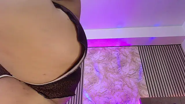 JuliRamirez online show from March 15, 2026, 5:30 pm