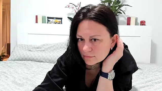 Snapshot of BritttanyBrix chatting on April 21, 2026, 8:12 pm BritttanyBrix online show from April 21, 2026, 8:12 pm