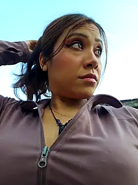 DORYY online show from November 9, 2025, 9:57 pm