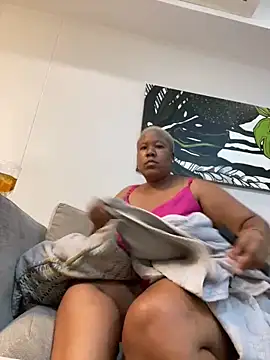Muskthickgirl online show from March 5, 2025, 5:08 pm