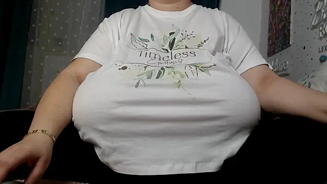 SenzualHotM online show from March 20, 2025, 6:31 pm