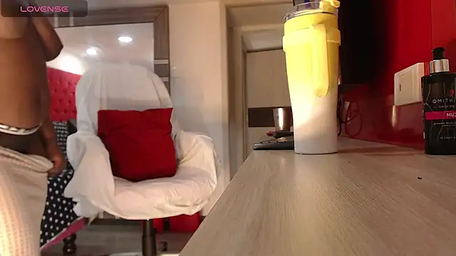 TamyJhonson online show from March 7, 2025, 12:45 pm