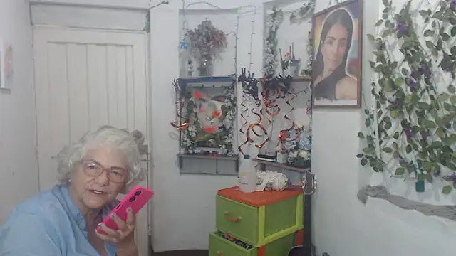 FunnyGrandma online show from October 22, 2025, 2:34 am