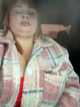 Model9798 online show from October 4, 2025, 9:18 am