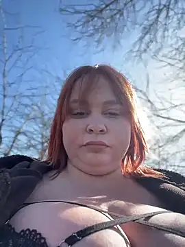 Snapshot of Model9798 chatting on March 5, 2026, 8:43 am Model9798 online show from March 5, 2026, 8:43 am