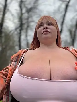 Snapshot of Model9798 chatting on April 11, 2026, 8:18 am Model9798 online show from April 11, 2026, 8:18 am