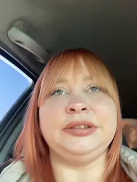 Snapshot of Model9798 chatting on April 15, 2026, 6:31 am Model9798 online show from April 15, 2026, 6:31 am