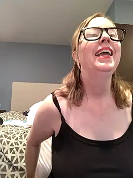 SweetandNaughty1 online show from October 19, 2025, 4:51 pm