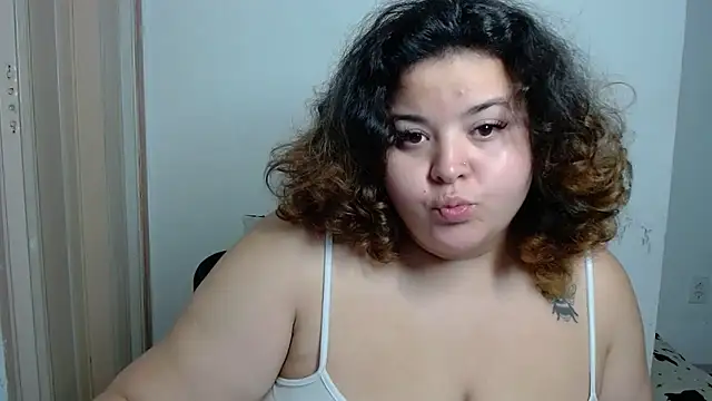 Snapshot of valentinny chatting on September 26, 2025, 9:08 pm valentinny online show from September 26, 2025, 9:08 pm