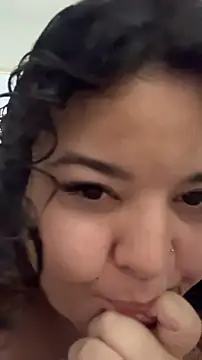 Snapshot of valentinny chatting on October 11, 2025, 3:43 pm valentinny online show from October 11, 2025, 3:43 pm