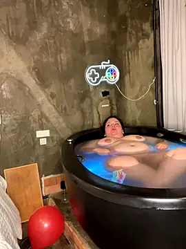 Snapshot of valentinny chatting on November 8, 2025, 2:45 am valentinny online show from November 8, 2025, 2:45 am