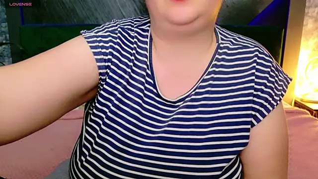 AleshaArabian online show from January 27, 2025, 7:46 pm