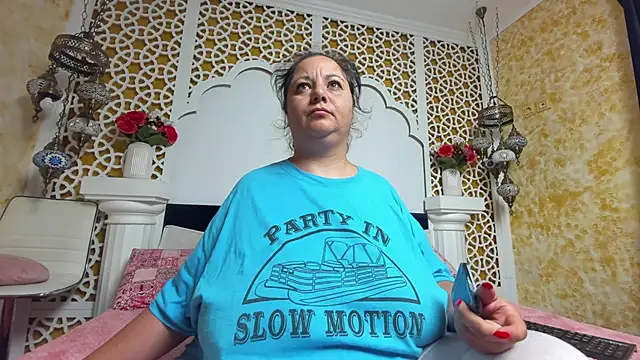 AleshaArabian online show from September 16, 2025, 2:34 am