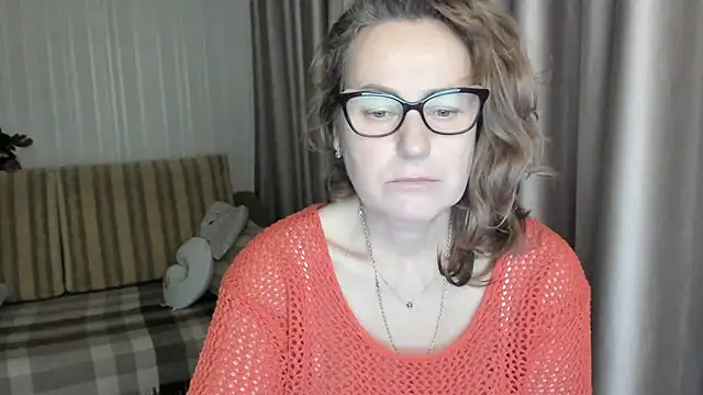 lauraoven online show from January 23, 2025, 4:26 pm