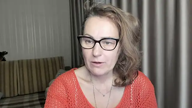 lauraoven online show from January 24, 2025, 5:32 pm