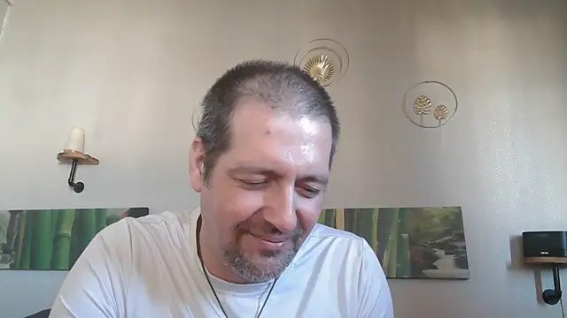 matrikes1 online show from March 2, 2025, 2:32 pm