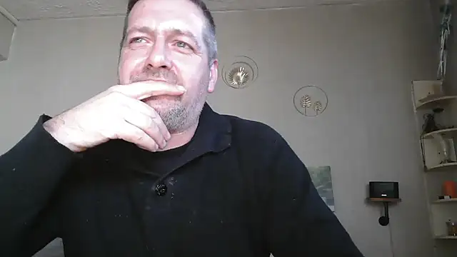 matrikes1 online show from April 14, 2026, 4:46 pm