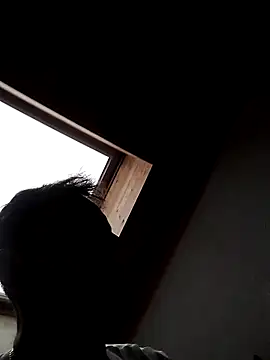 Kw8585kw online show from February 18, 2025, 3:54 pm