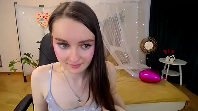 CloudGrace online show from February 19, 2025, 9:28 am