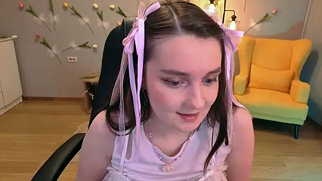 Snapshot of CloudGrace chatting on June 13, 2026, 3:15 am CloudGrace online show from June 13, 2026, 3:15 am