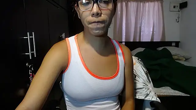 sensual nataliee online show from January 22, 2025, 6:52 pm