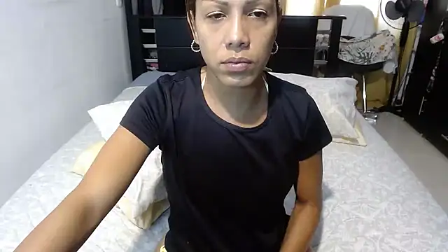 sensual nataliee online show from March 12, 2025, 5:07 pm