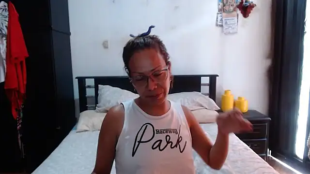 sensual nataliee online show from September 20, 2025, 2:18 pm