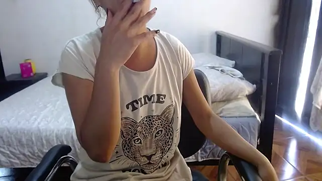 sensual nataliee online show from July 7, 2026, 2:43 pm