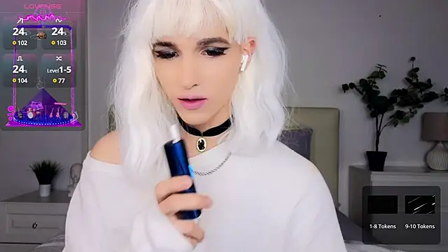 Snapshot of HelenSpellman chatting on December 14, 2024, 11:34 pm HelenSpellman online show from December 14, 2024, 11:34 pm