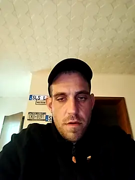 Codymc89 online show from November 3, 2025, 4:08 pm