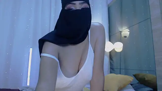 sweet diazzz online show from September 23, 2025, 7:17 pm