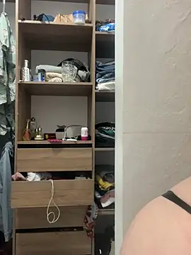 moniquerainx online show from January 28, 2025, 3:25 am