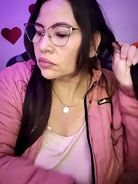 esmeralda milf online show from February 24, 2026, 7:45 pm