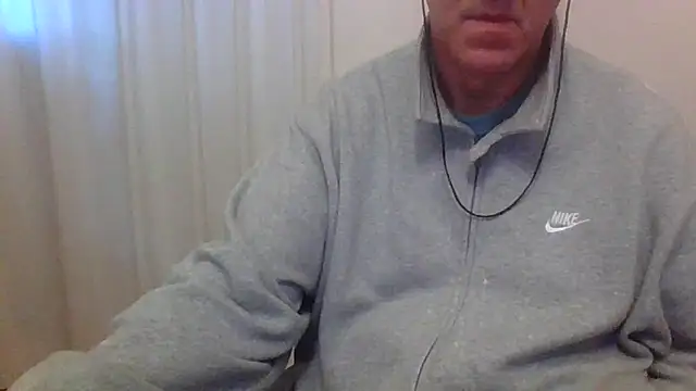 ANONIMO7735 online show from April 19, 2026, 4:56 am