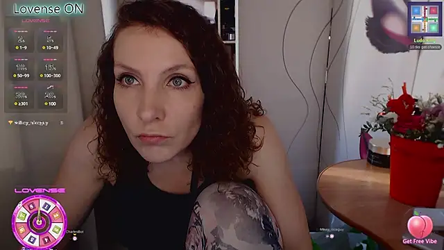 JohansonKatie online show from February 19, 2025, 10:01 am