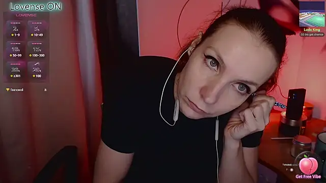 JohansonKatie online show from February 28, 2025, 2:31 pm