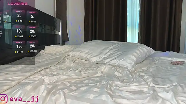 Eva JJ online show from February 21, 2025, 5:46 am