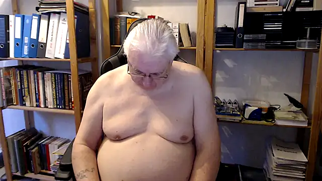 SchwanzhureXXL online show from February 28, 2026, 6:36 am