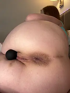 Anal Top online show from April 8, 2026, 6:35 am