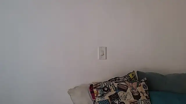Snapshot of ninaa_fox chatting on July 16, 2026, 4:24 pm ninaa fox online show from July 16, 2026, 4:24 pm