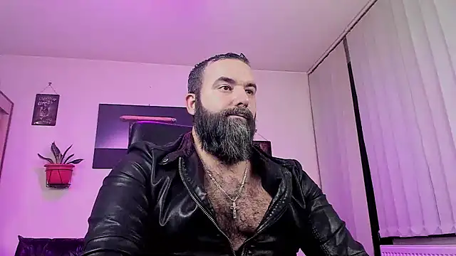 Snapshot of ChristophJules chatting on December 18, 2024, 1:05 am ChristophJules online show from December 18, 2024, 1:05 am