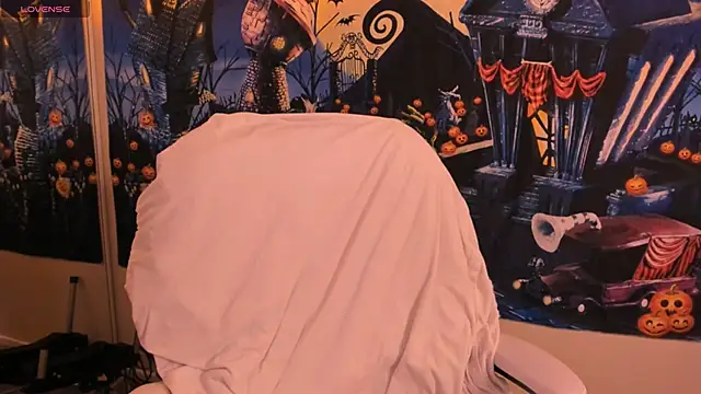 Evie-Luna online show from October 26, 2025, 2:50 am